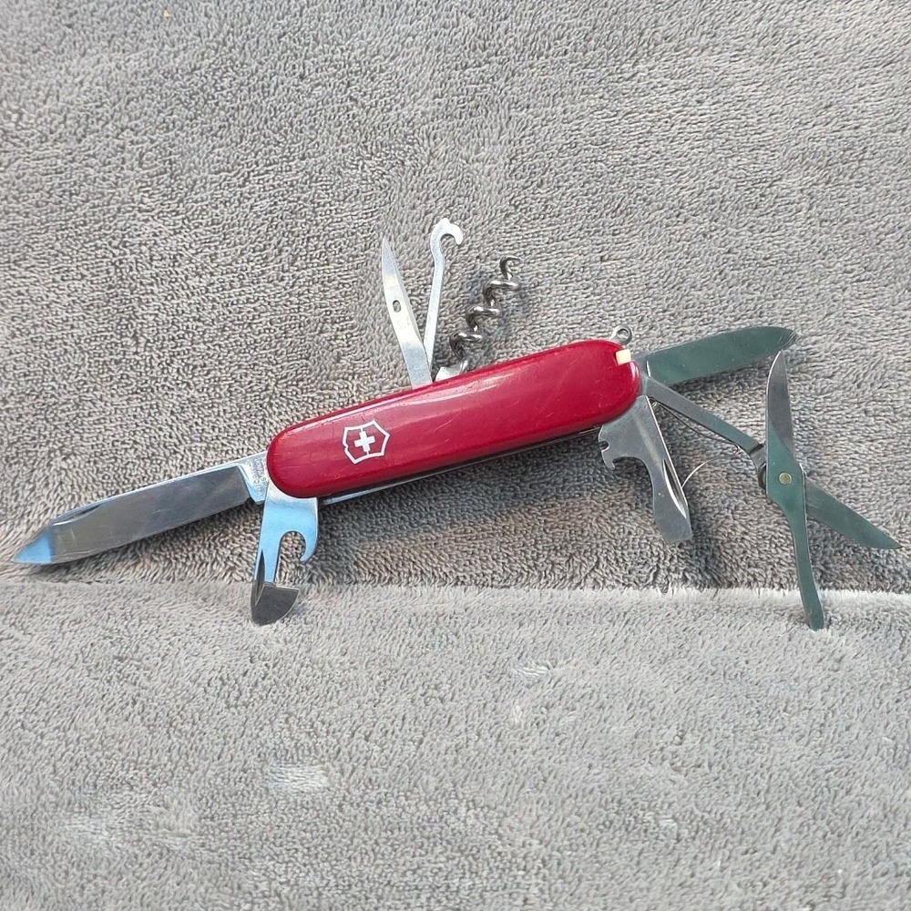 Vintage Victorinox Officer Suisse Swiss Army 3.5 Inch Folding Camp Climbing Hunt